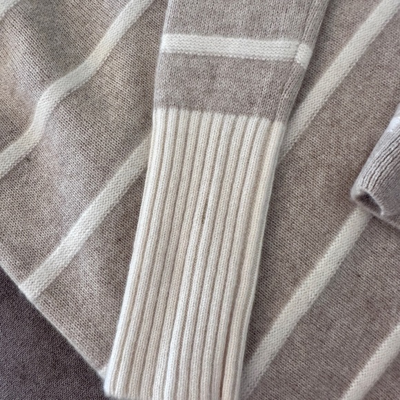 Adrienne Vittadini 2ply Cashmere Striped Turtleneck Sweater Classic Quiet Luxury - Picture 9 of 9